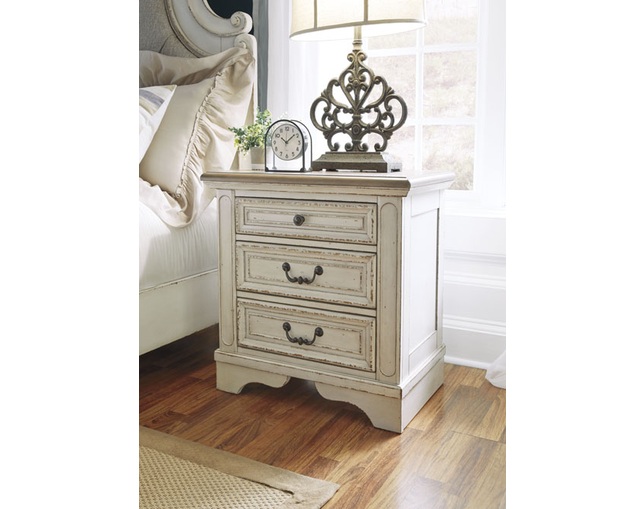 Ashley Furniture HomeStore(アシュレイ ファニチャー ホームストア) Realyn Nightstand(B743-93)の写真