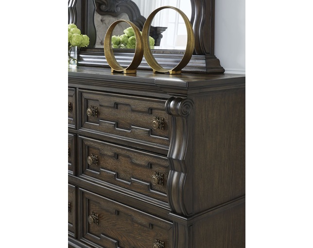 Ashley Furniture HomeStore(アシュレイ ファニチャー ホームストア) Maylee Dresser(B947-31)のメイン写真
