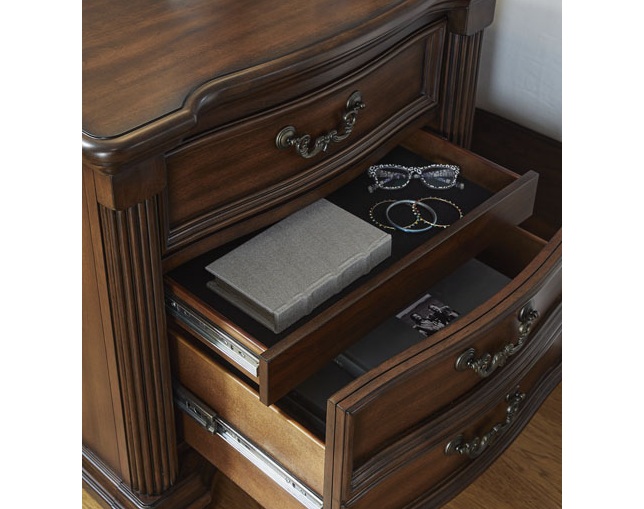 Ashley Furniture HomeStore(アシュレイ ファニチャー ホームストア) Lavinton Nightstand(B746-93)の写真