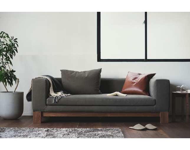 REMBASSY(レンバシー) KOMORI sofaの写真
