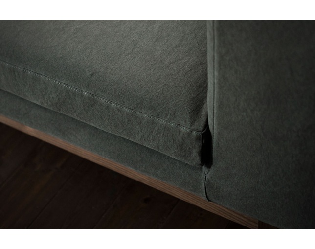 REMBASSY(レンバシー) KOMORI sofaの写真