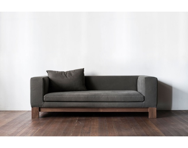REMBASSY(レンバシー) KOMORI sofaの写真