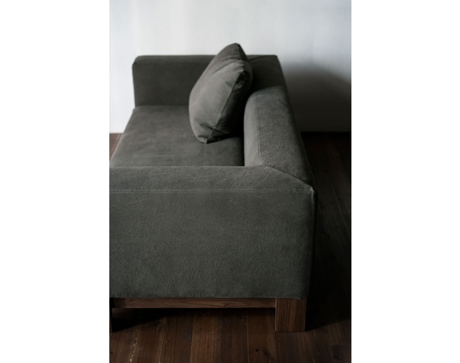 REMBASSY(レンバシー) KOMORI sofaの写真