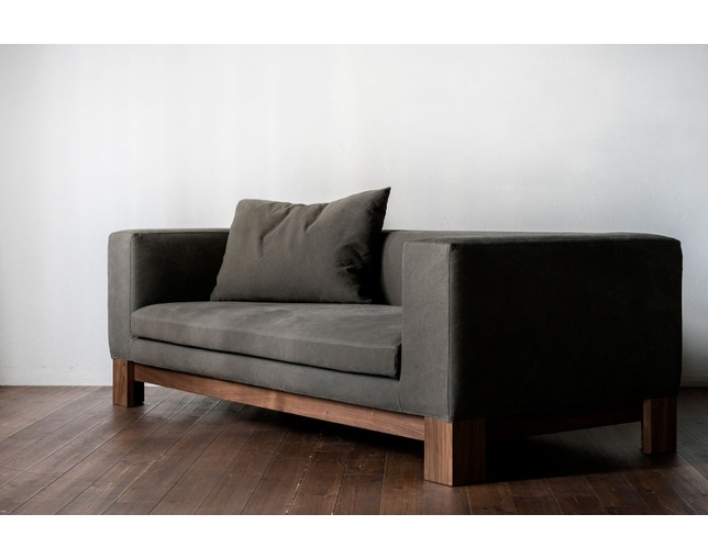 REMBASSY(レンバシー) KOMORI sofaの写真