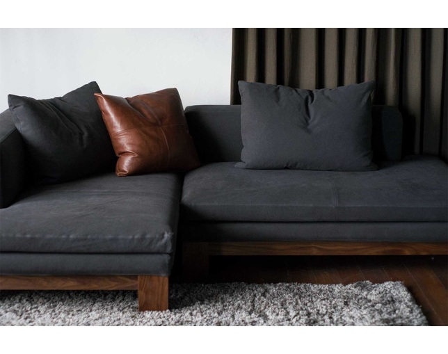 REMBASSY(レンバシー) KOMORI sofaの写真
