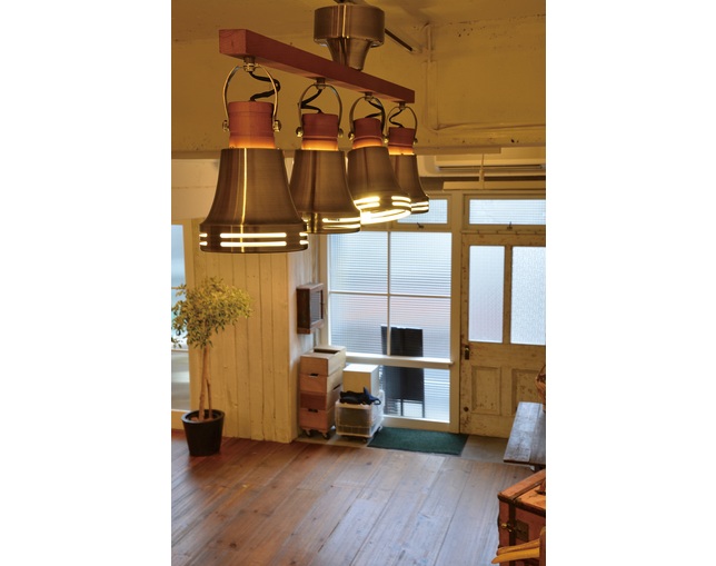 ルチェルカ(Lu Cerca) Wood Bell 4灯スポット ANTIQUE BRASSの写真