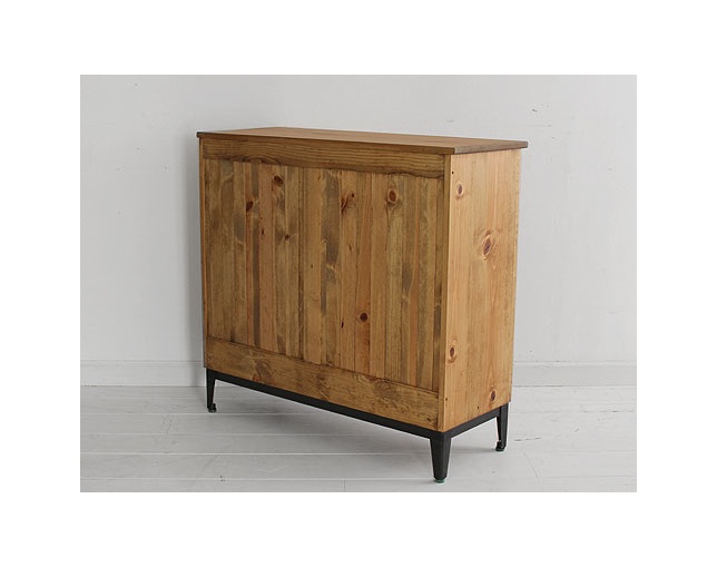 ラスティック(Rustic) アイアンレッグキャビネットの写真