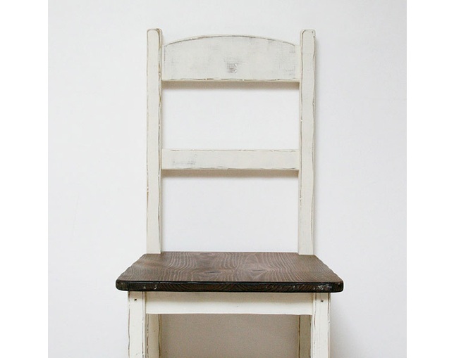 ラスティック(Rustic) 木製ダイニングチェアの写真