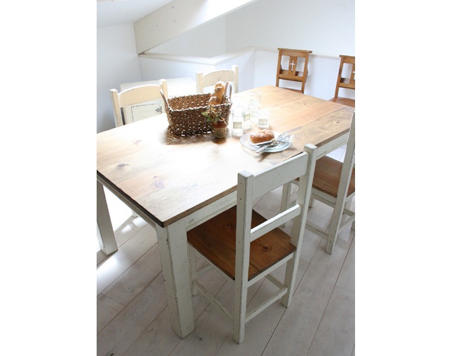 ラスティック(Rustic) 木製ダイニングチェアの写真