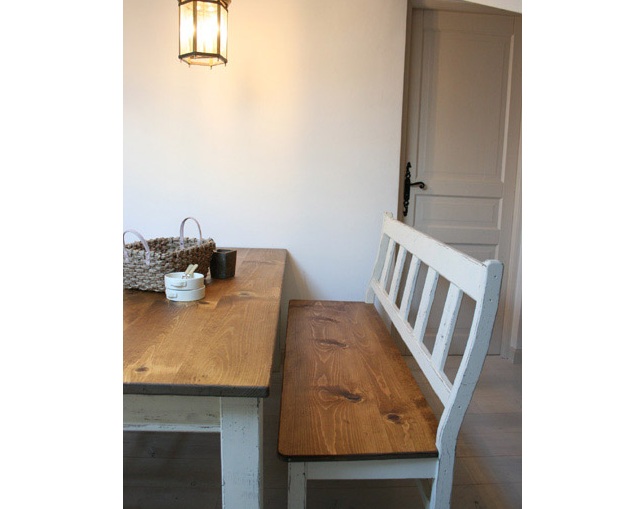 ラスティック(Rustic) 木製背付きベンチの写真