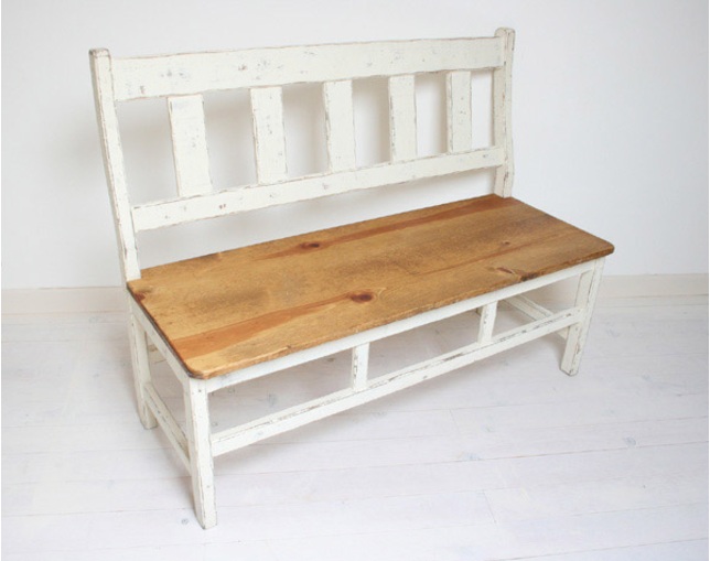 ラスティック(Rustic) 木製背付きベンチの写真