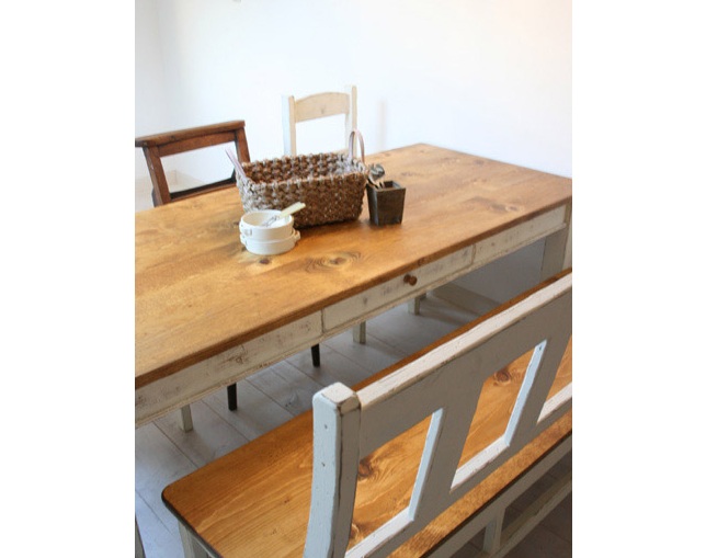 ラスティック(Rustic) 木製背付きベンチの写真