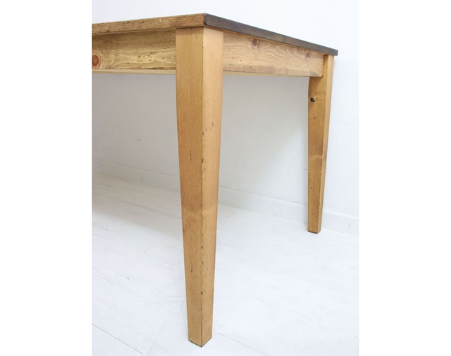 ラスティック(Rustic) 国産オーダー家具　RUSTICシリーズ　NEW TABLE　W～1600xD～900の写真