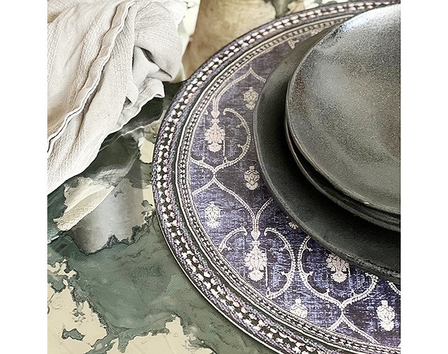 Beija Flor(ベイジャフロール) Beija Flor ベイジャフロール ランチョンマット 丸型プレイスマット φ38 ロイヤルインディゴクラシックの写真