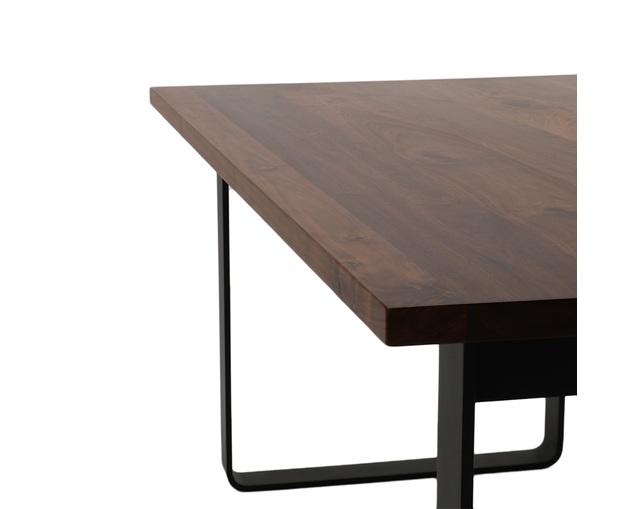 ザ・コンランショップ(THE CONRAN SHOP) BYO TABLE B LEG 160X85 WALNUT URETHANE  の写真