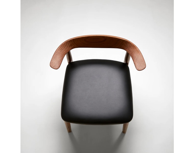 ザ・コンランショップ(THE CONRAN SHOP) TCS デルタ チェア ウォルナット/ブラック インクの写真