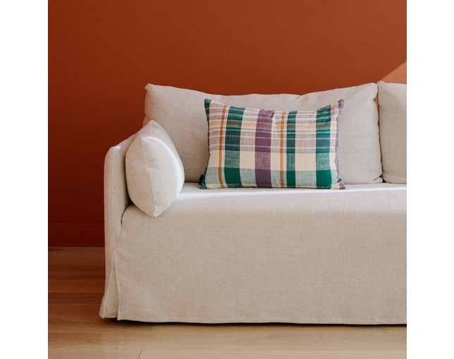 ザ・コンランショップ(THE CONRAN SHOP) MARABAR WOVEN CC 40x60 MAUVE GREENの写真