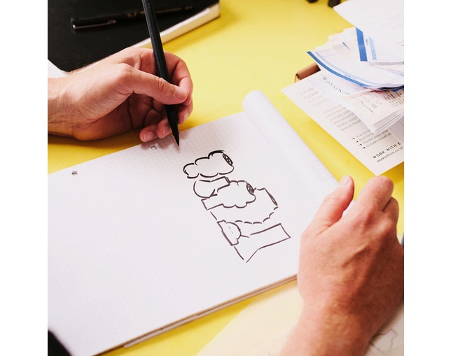 ザ・コンランショップ(THE CONRAN SHOP) BASE VASE BLUEの写真