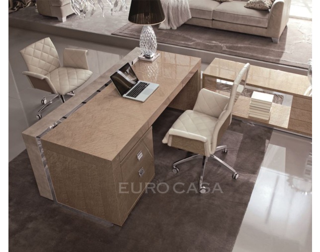 Giorgio Collection デスクの写真