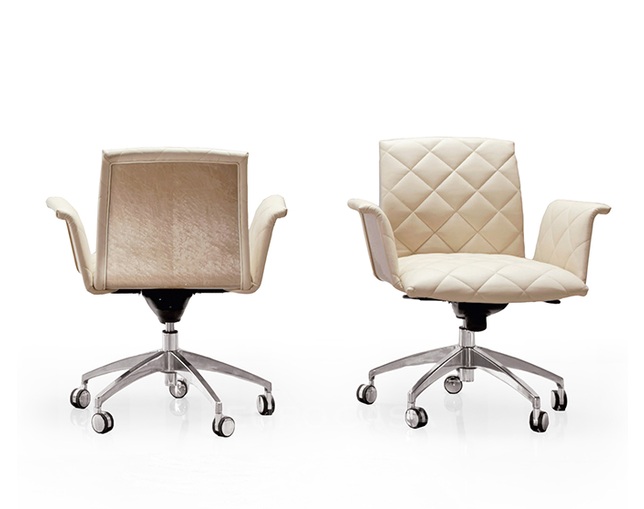 Giorgio Collection デスクチェアの写真