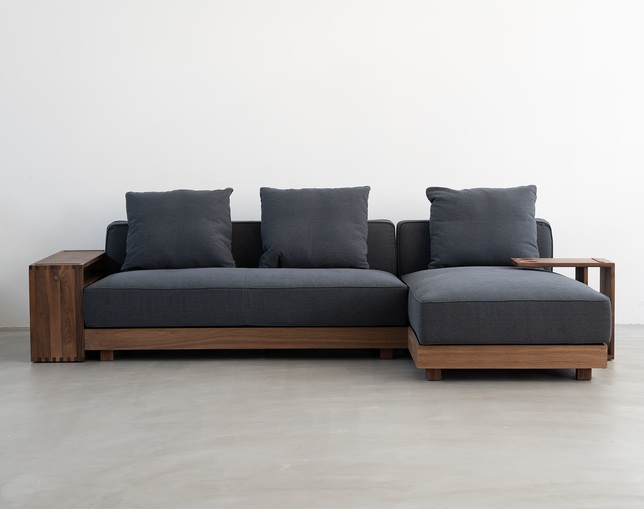 NOWHERE LIKE HOME(ノーウェアライクホーム) Sofa TRAVISの写真