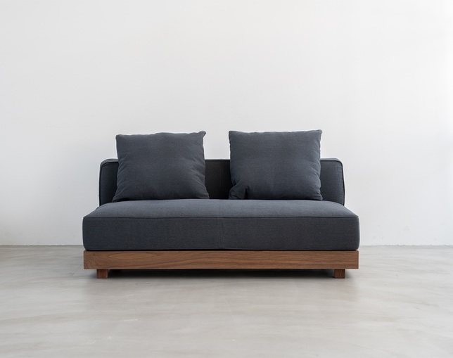 NOWHERE LIKE HOME(ノーウェアライクホーム) Sofa TRAVISの写真