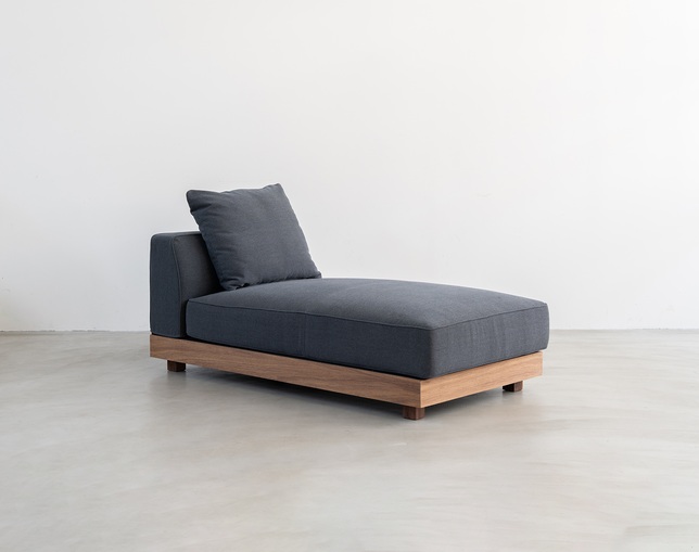 NOWHERE LIKE HOME(ノーウェアライクホーム) Sofa TRAVISの写真