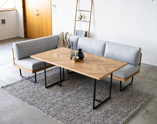 NOWHERE LIKE HOME(ノーウェアライクホーム) Dining Table NODE II HERRINGBONEの写真