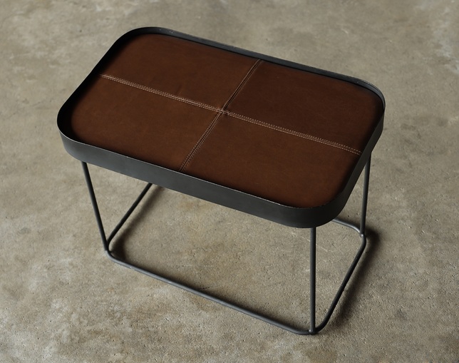 NOWHERE LIKE HOME(ノーウェアライクホーム) Side Table FROMの写真