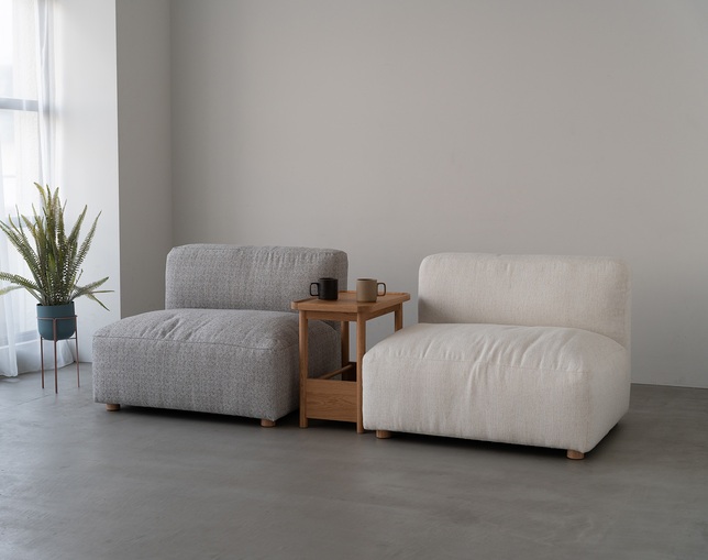 NOWHERE LIKE HOME(ノーウェアライクホーム) Side Table HORNⅡの写真