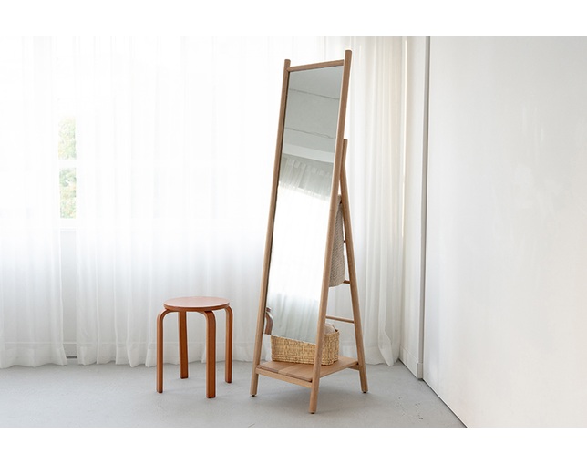 NOWHERE LIKE HOME(ノーウェアライクホーム) Stand Mirror SCALAの写真