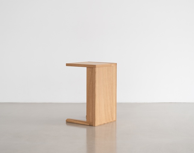 NOWHERE LIKE HOME(ノーウェアライクホーム) Side Table PEOPLEの写真