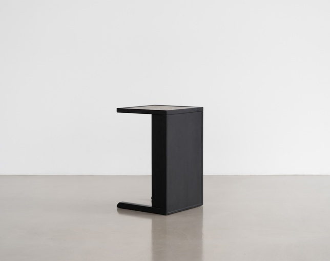 NOWHERE LIKE HOME(ノーウェアライクホーム) Side Table PEOPLEの写真