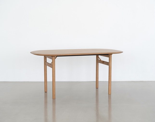 NOWHERE LIKE HOME(ノーウェアライクホーム) Daining Table ERNIEの写真