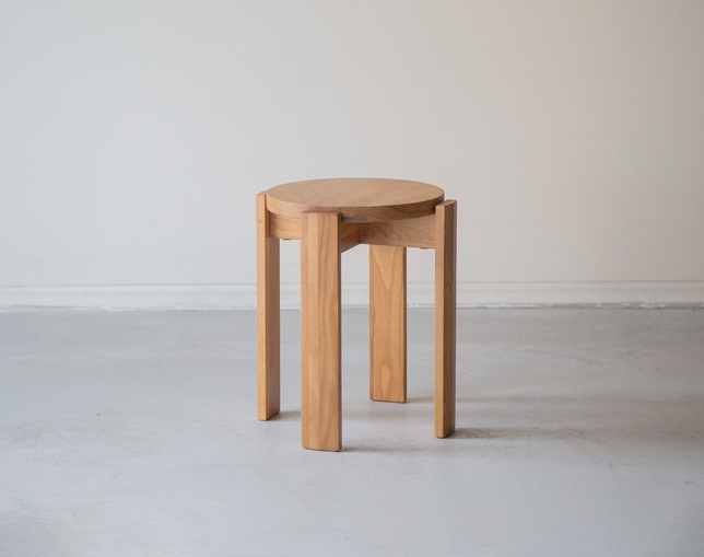 NOWHERE LIKE HOME(ノーウェアライクホーム) Stool CAROTTEの写真