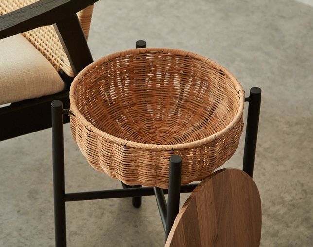 NOWHERE LIKE HOME(ノーウェアライクホーム) Side table COLKAの写真