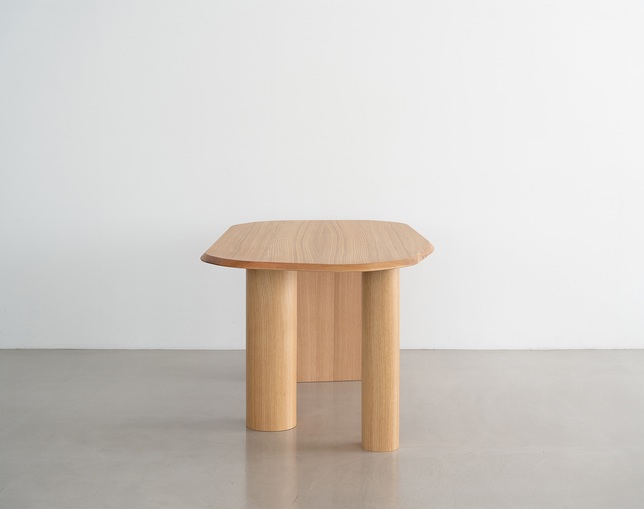 NOWHERE LIKE HOME(ノーウェアライクホーム) Dining Table NEVEの写真