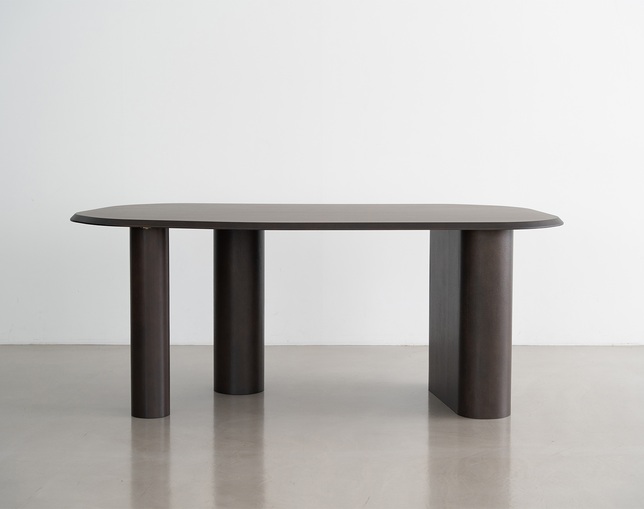 NOWHERE LIKE HOME(ノーウェアライクホーム) Dining Table NEVEの写真