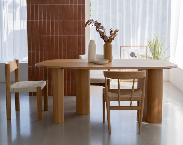 NOWHERE LIKE HOME(ノーウェアライクホーム) Dining Chair FAWNの写真