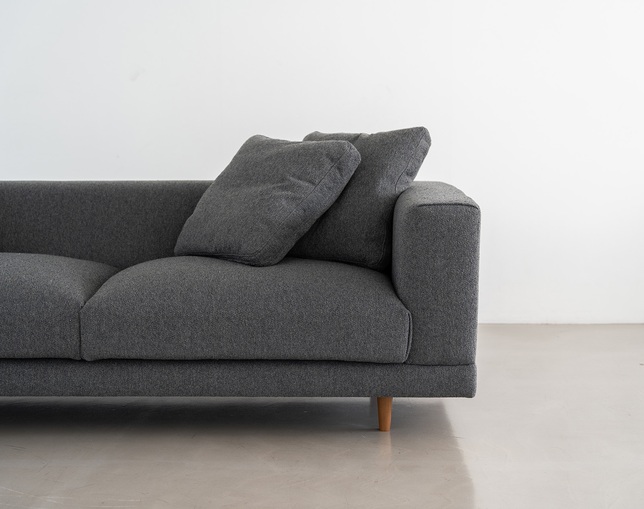 NOWHERE LIKE HOME(ノーウェアライクホーム) Sofa VASAⅡの写真