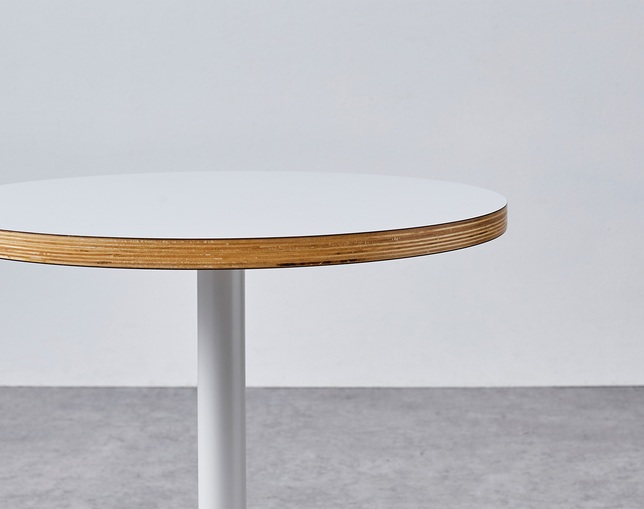 NOWHERE LIKE HOME(ノーウェアライクホーム) Cafe Table NOMULの写真