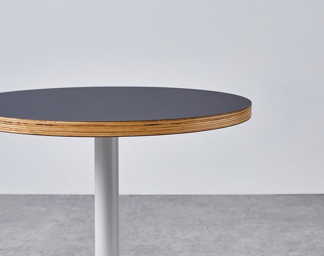 NOWHERE LIKE HOME(ノーウェアライクホーム) Cafe Table NOMULの写真