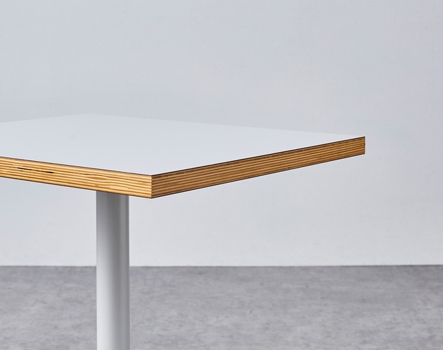 NOWHERE LIKE HOME(ノーウェアライクホーム) Cafe Table NOMULの写真