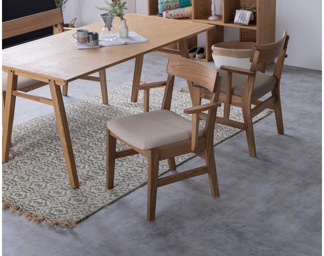 nora.(ノラ) チャームス　ダイニングチェアの写真