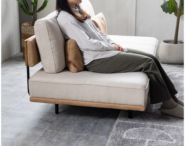 nora.(ノラ) エイダ　ソファの写真