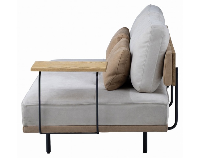 nora.(ノラ) エイダ　ソファの写真