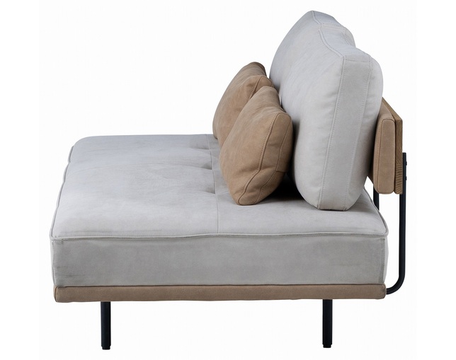 nora.(ノラ) エイダ　ソファの写真