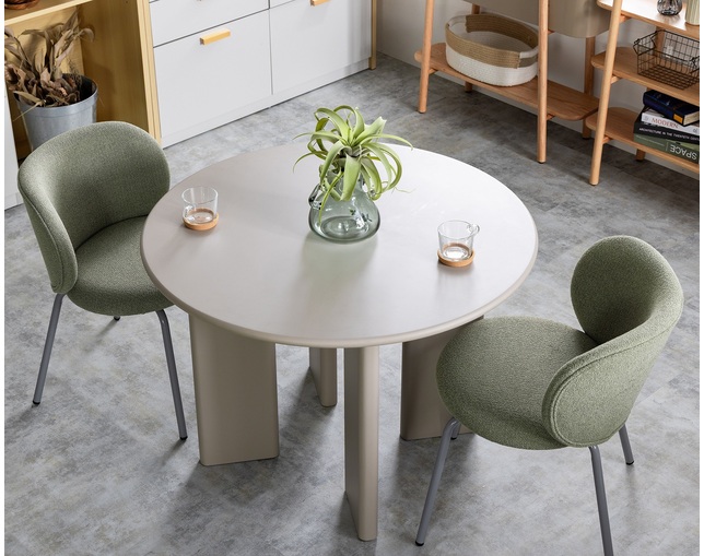 nora.(ノラ) ロキン　ダイニングテーブルの写真