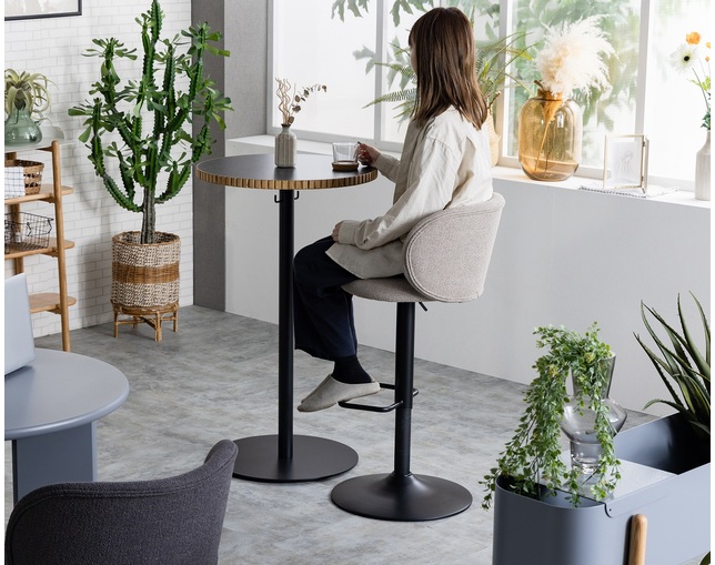 nora.(ノラ) ブレッツ　ダイニングチェアの写真