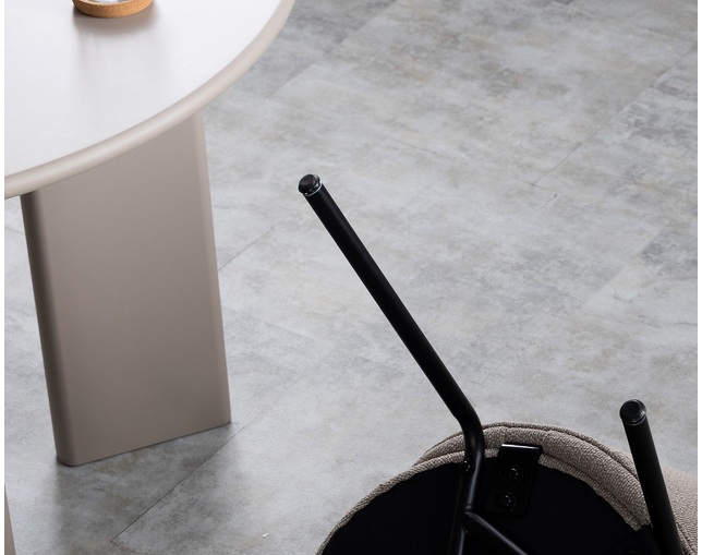 nora.(ノラ) ブレッツ　ダイニングチェアの写真